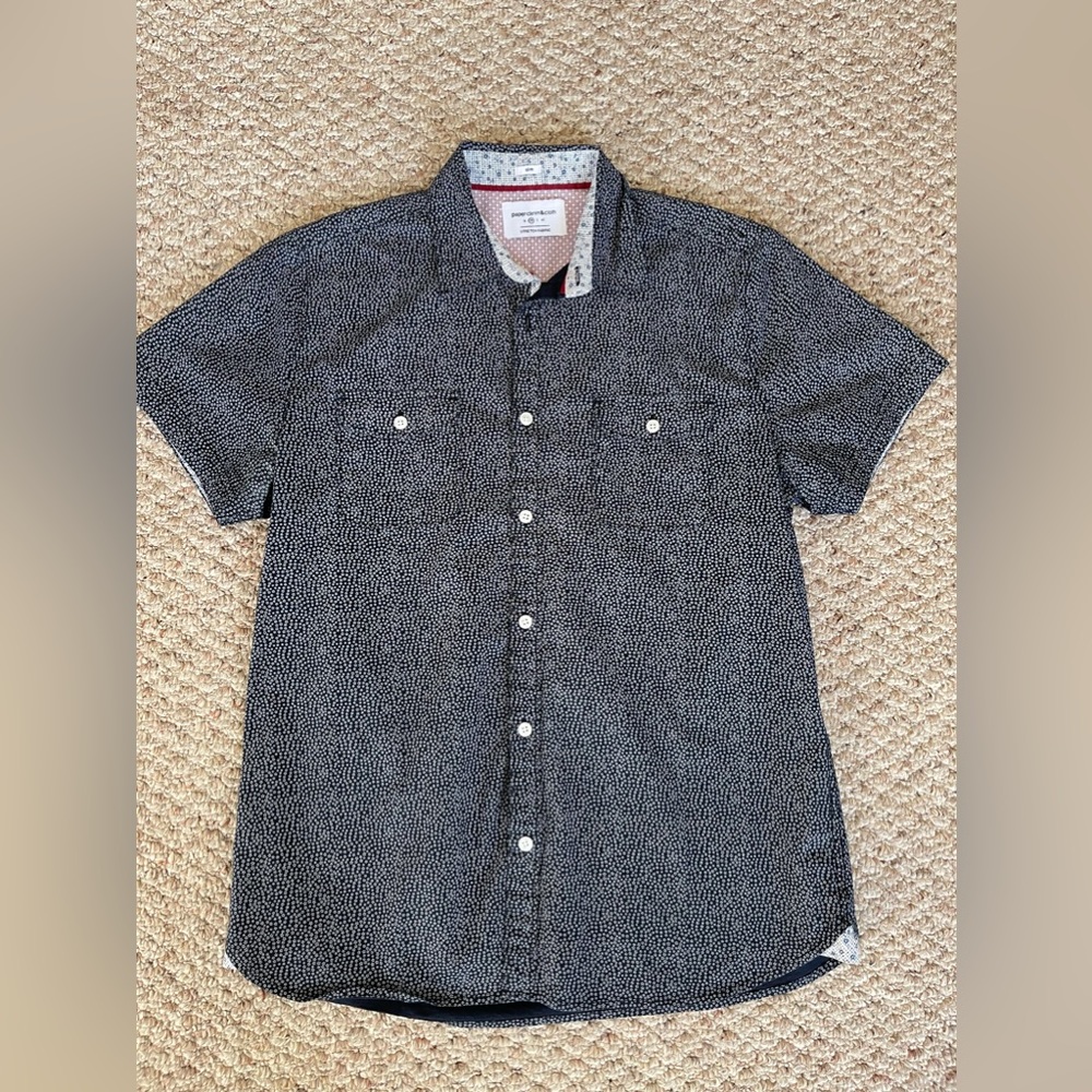 Men’s medium button down